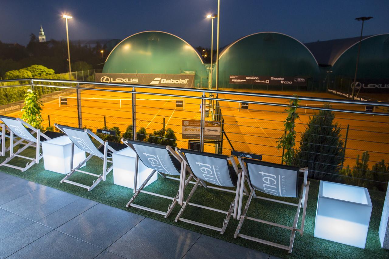 Hotel Restauracja Tenis Kortowo ポズナン エクステリア 写真